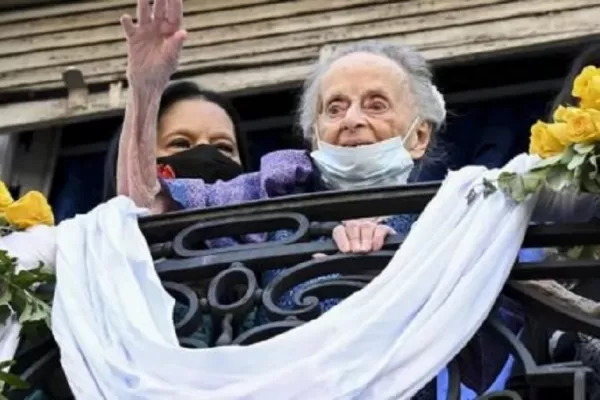 Murió María Fux: tenía 101 años, creadora de la Danzaterapia