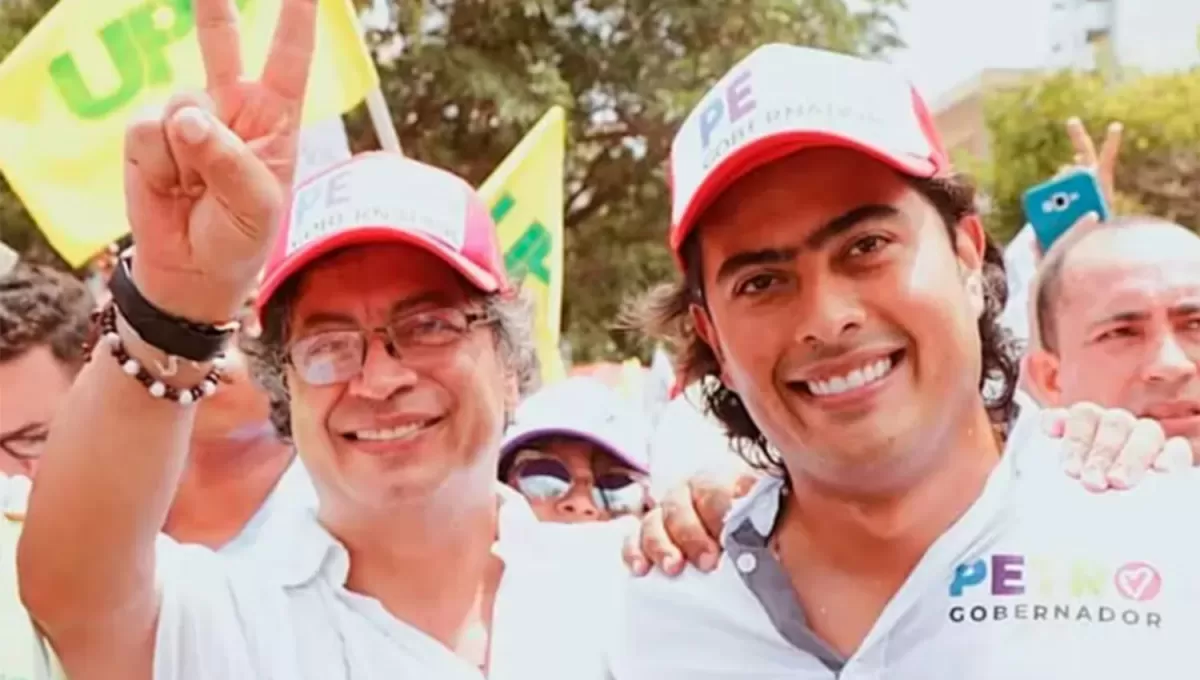 JUNTOS. El presidente Gustavo Petro trabajó junto a su hijo durante las campañas electorales que lo llevaron a la presidencia.