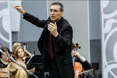La Orquesta Estable de la Provincia actúa gratis, dirigida por Joaquín de la Cuesta y con un estreno