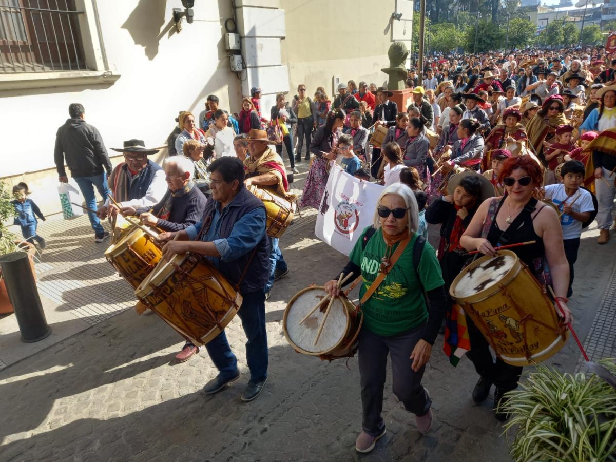 La Marcha de los Bombos llegó una vez más a Tucumán