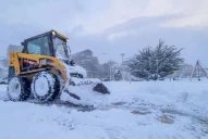 Fuerte temporal de nieve en Ushuaia: cerraron el aeropuerto y hubo vuelos cancelados y desviados