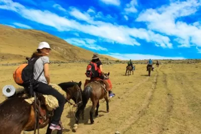 Los proveedores de turismo activo amplían su capacidad de comunicación en zonas de ríos y montañas remotas