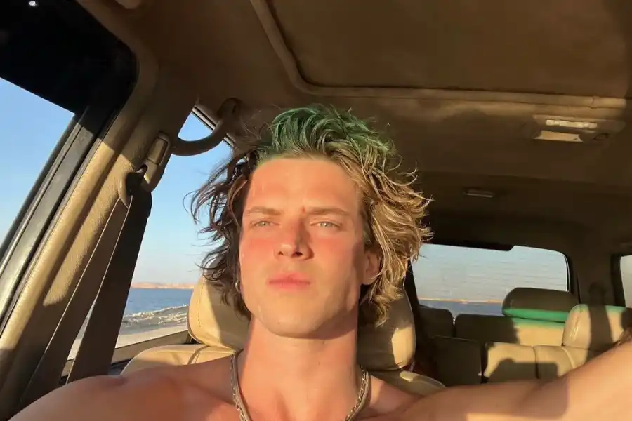 Biel Juste, el modelo que estaría saliendo con Tini Stoessel