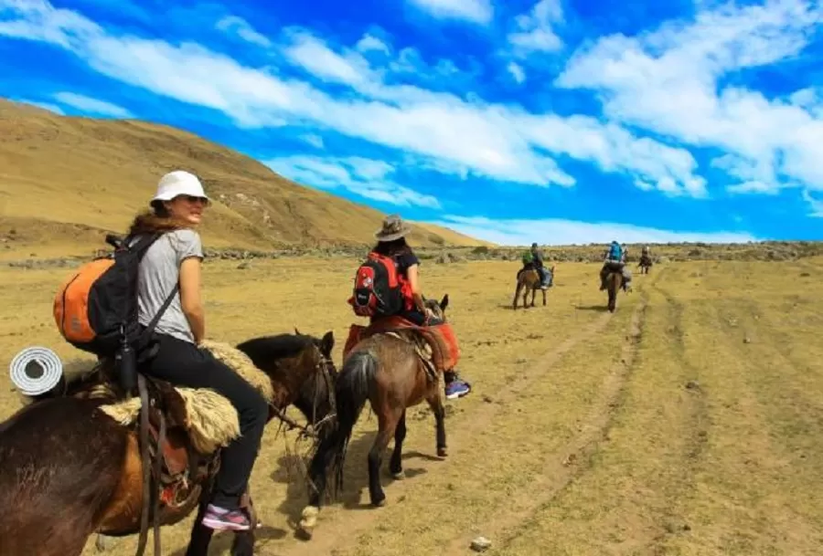 Los proveedores de turismo activo amplían su capacidad de comunicación en zonas de ríos y montañas remotas