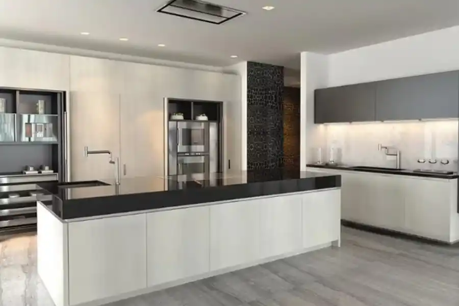 La casa de los Beckham en Miami tiene varias piletas y spa