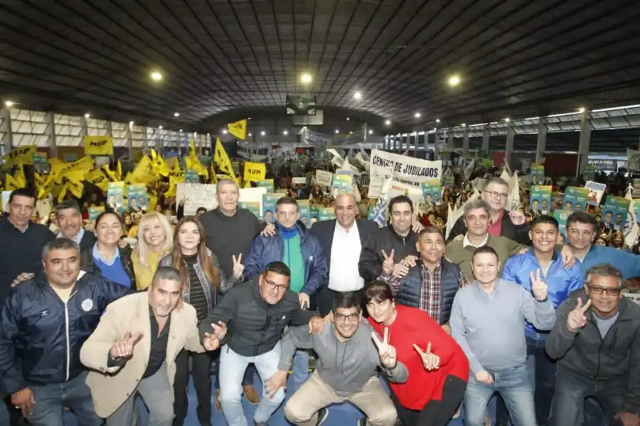 Si llegamos bien a las generales vamos a tener un presidente peronista nuevamente, afirmó Yedlin