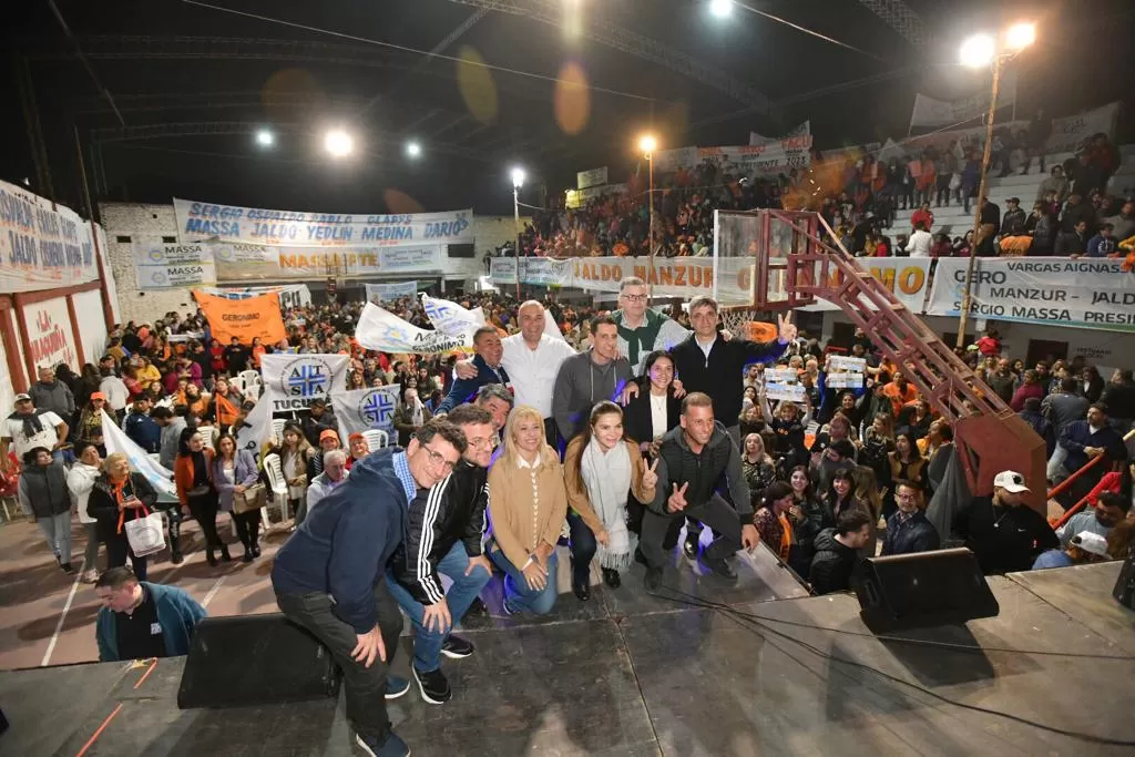 Unión por la Patria Tucumán cerró la campaña con un acto en Redes Argentinas