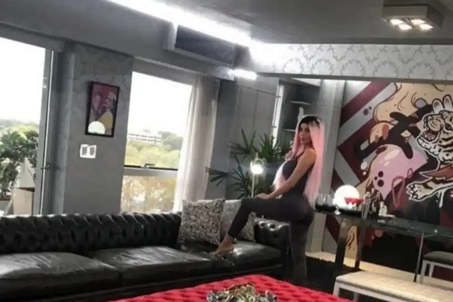 Así es el departamento de Charlotte Caniggia en Puerto Madero