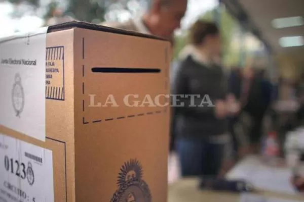 Desilusionados y preocupados: así llegarán los electores a las urnas, según los analistas
