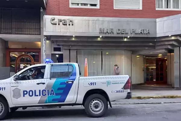 Murió una estudiante al caer de un octavo piso durante su viaje de egresados en Mar del Plata