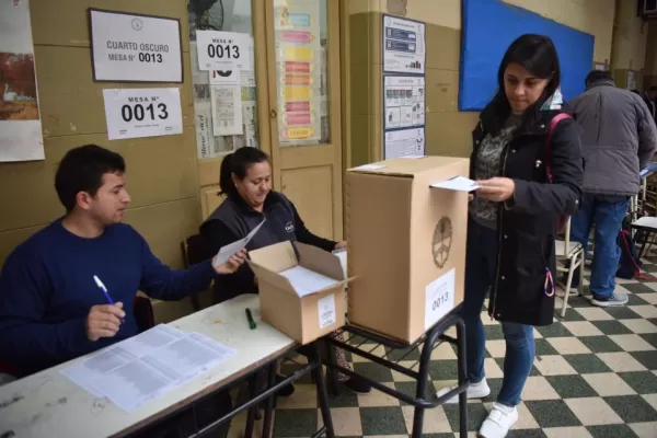 Jóvenes estudiantes: más comprometidos con las responsabilidades cívicas