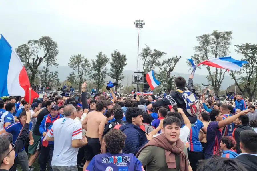 Old Lions es el primer finalista del regional de rugby