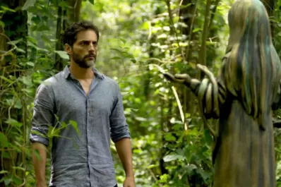 Los secretos de “El Jardín de Bronce”