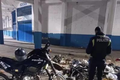 El accidente que generó revuelo en las redes: ¿Qué pasó en la esquina de Chile y Laprida?