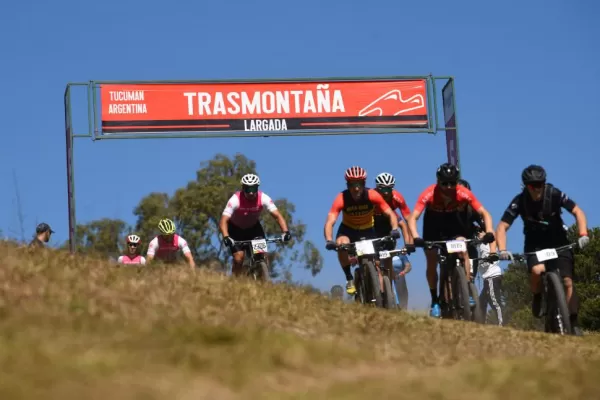 La pareja Álvaro Macías y Fernando Contreras se quedó otra vez con el Rally Trasmontaña