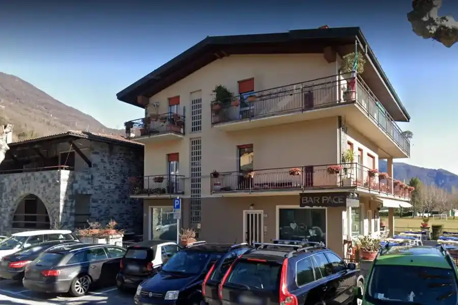 Le cobraron un inédito recargo por cortar su tostado a la mitad: ¿Qué dijeron los dueños?