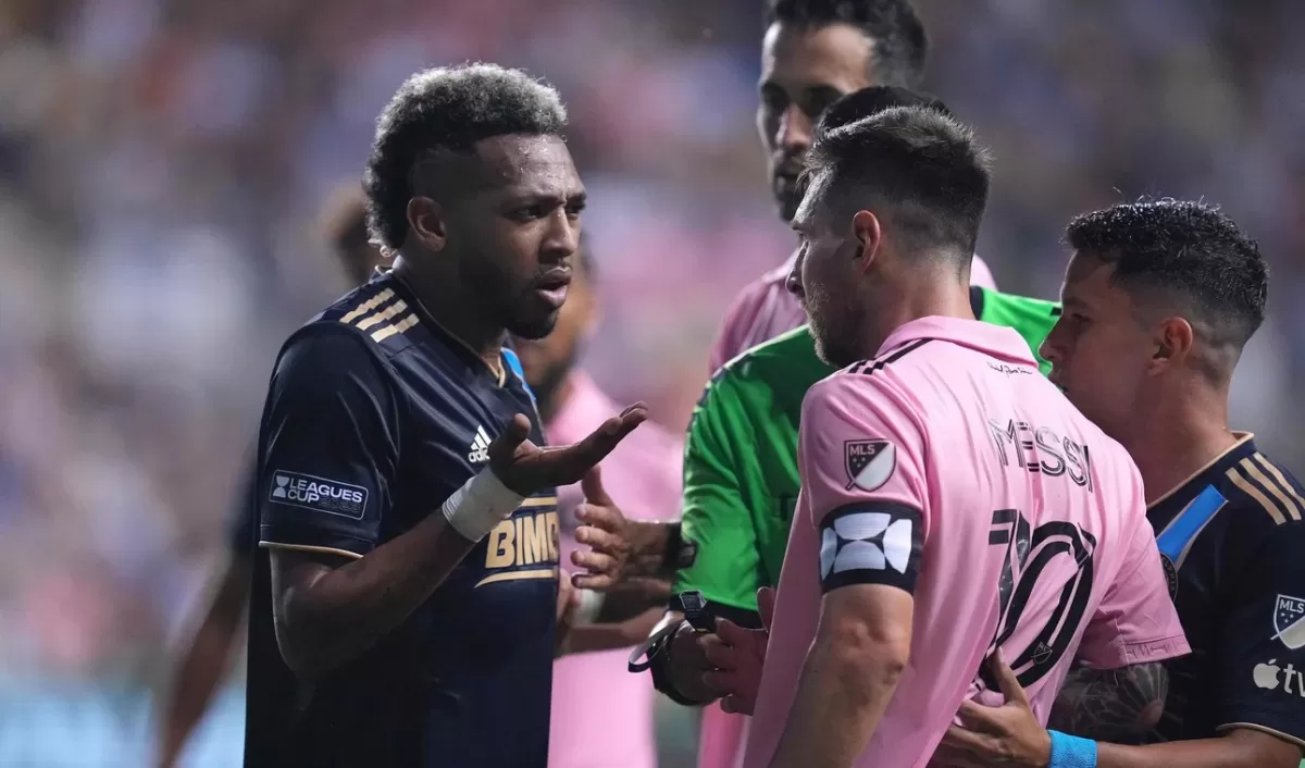 Video: Lionel Messi se cruzó con un rival por defender a un jugador de Inter Miami