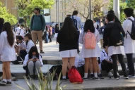Amenazas de bomba en Tucumán: buscan que los chicos recuperen las clases perdidas