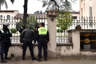 El tránsito se volvió a complicar en el microcentro por nuevas amenazas de bomba