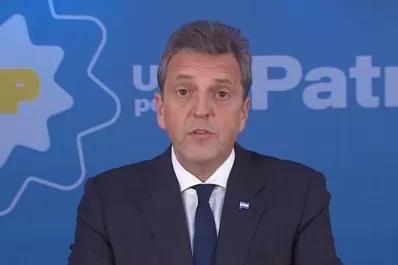 Massa anunció un acuerdo con supermercadistas para evitar una escalada de precios