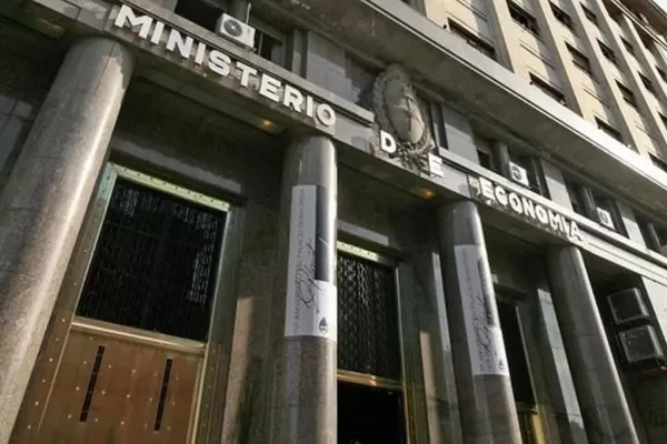 Economía colocó bonos por $822.272 millones y pagó todos los vencimientos tras las PASO