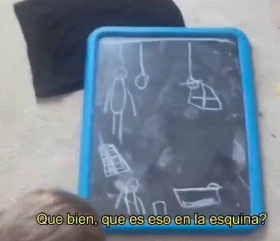 Video: un niño dibujó una espeluznante figura y aseguró que lo molesta por las noches