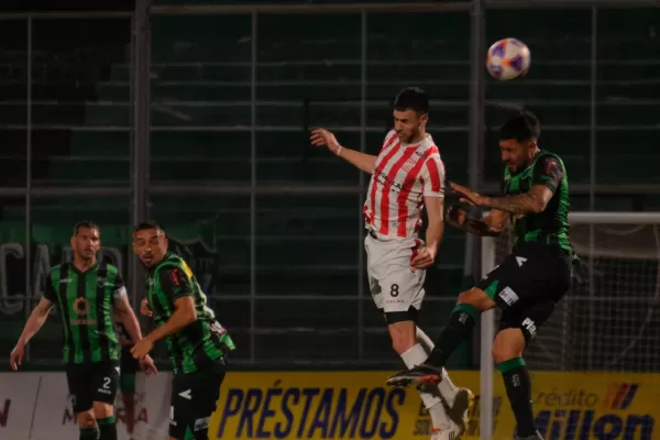 Con un jugador menos, San Martín de Tucumán debió conformarse con un empate sin goles en San Juan