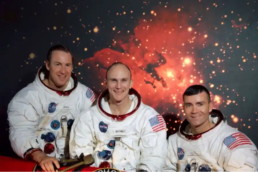 Los tripulantes del Apolo 13 