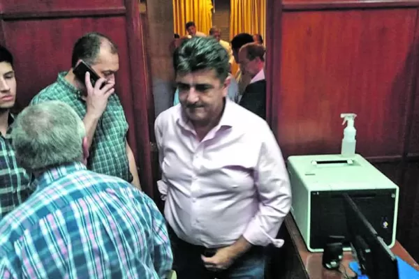 Incidente en la UTN: el ministro Fabián Soria pidió licencia y quiso reasumir como decano