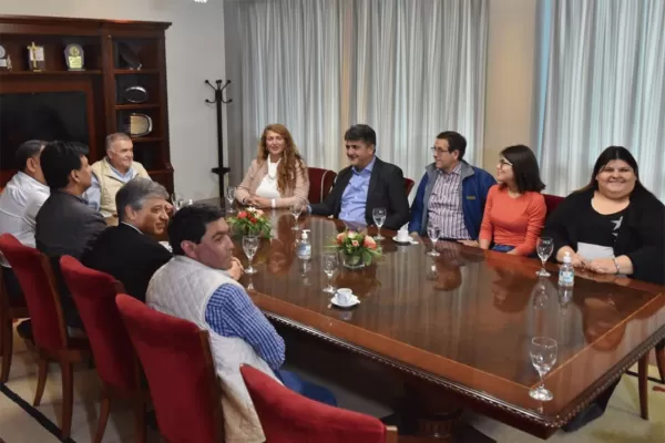 En medio de la polémica por la sucesión en la Tecnológica, Jaldo se mostró con el ministro Soria