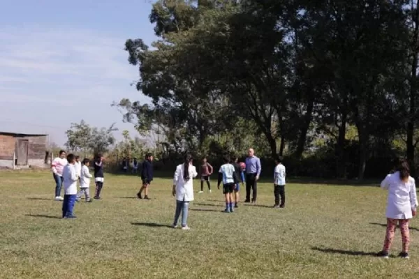 La AFA firmó un convenio con Tucumán para promover el fútbol femenino en las escuelas