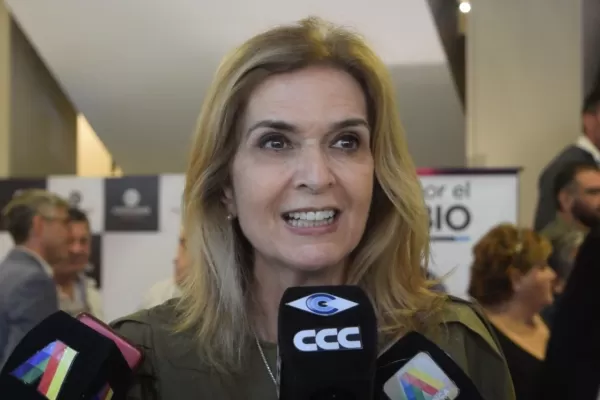 El Presidente está dejando al país en el peor lugar, dijo Silvia Elías de Pérez