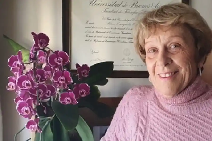 ALICIA ORIGGI. Es especialista en procesos de lectura y escritura.