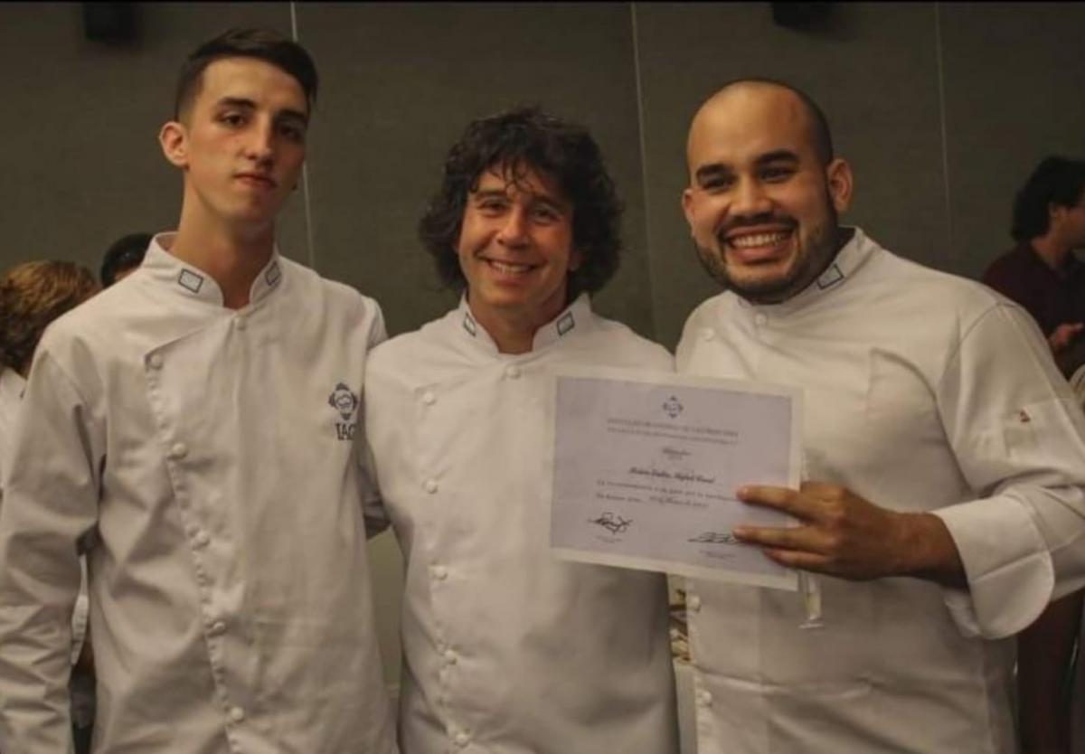 COCINERO PROFESIONAL. Rafael Medina se recibió en una de las escuelas de gastronomía más prestigiosas de Argentina.