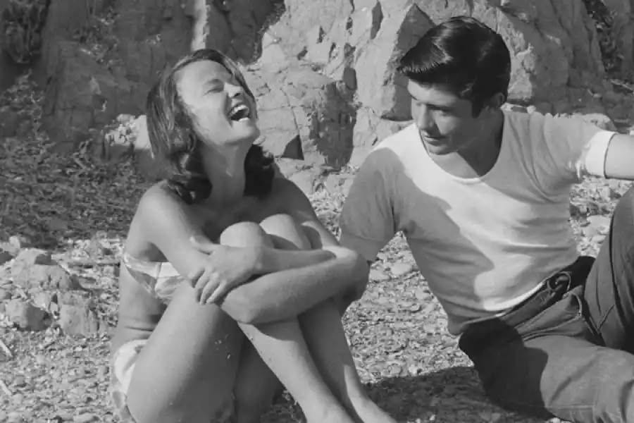 NOUVELLE VAGUE. Se suma a la plataforma “Blue jeans”, de Rozier.