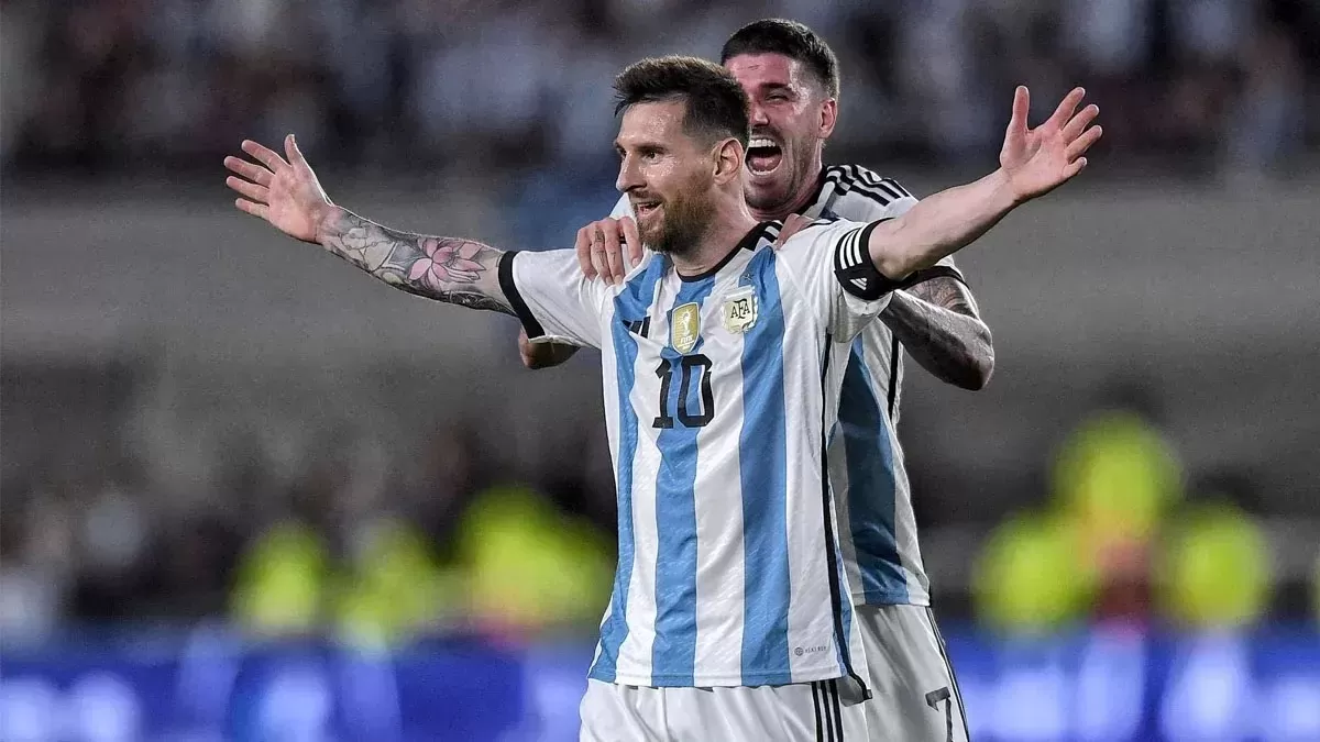Lionel Messi y Rodrigo De Paul. 