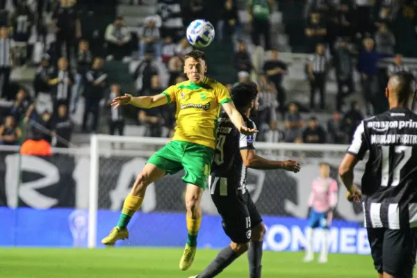 Copa Sudamericana: Defensa se clasificó gracias a “Uvita”