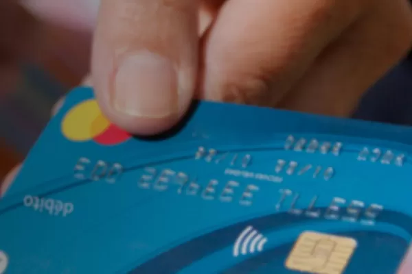 Jubilaciones: aumentó el tope del reintegro por compras con tarjeta de débito