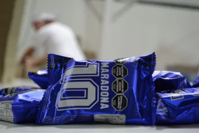 Lanzan el alfajor Maradona: cuánto costará y cuándo llegará a Tucumán