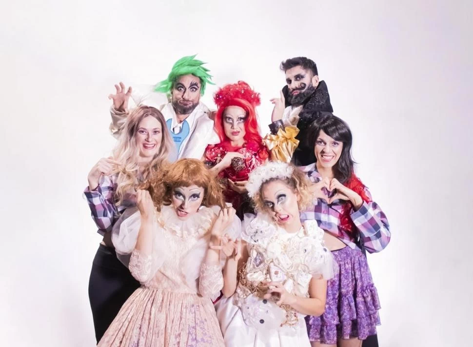 DISTINTOS Y SIMPÁTICOS. “Los Fabulosos ¡Buu! Un musical bien monstruoso” es la propuesta del Teatro Estable de la Provincia en la sala Caviglia. 