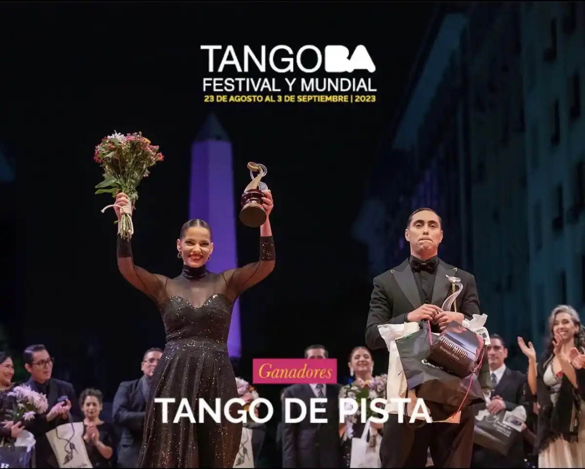 Suyay Quiroga y Jhonny Carvajal, ganadores en la categoría Tango de Pista