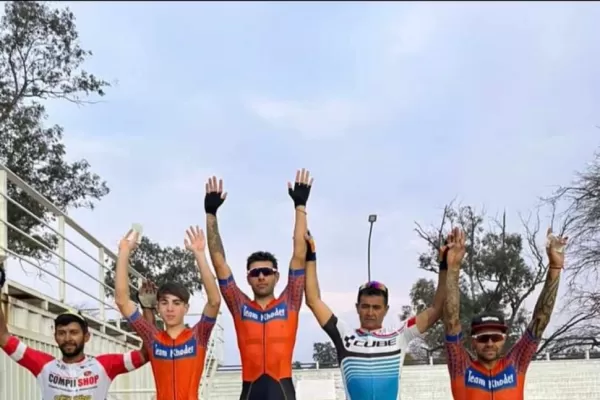Ciclismo: festejo de Zacarías Khoder
