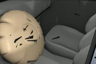 Atención conductores: problemas de fábrica en los airbags para varios modelos, ¿cuáles son los afectados?