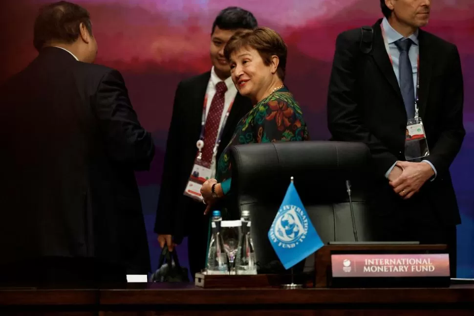 EN LA MIRA. El FMI, organismo que dirige Kristalina Georgieva, será uno de los temas centrales de la cumbre. reuters