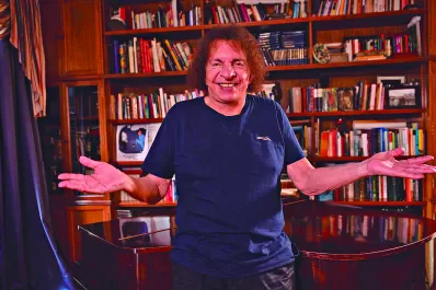 Alejandro Dolina llega al Mercedes Sosa con La venganza será terrible