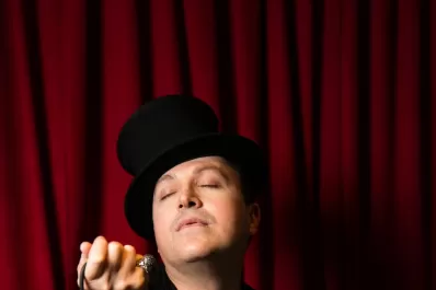 Es mendocino y reina en el café concert