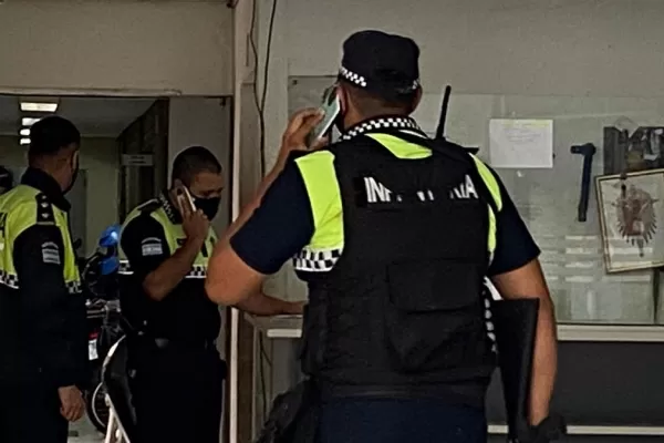 Un hombre amenazó a su novia con prenderle fuego a la casa con ella adentro