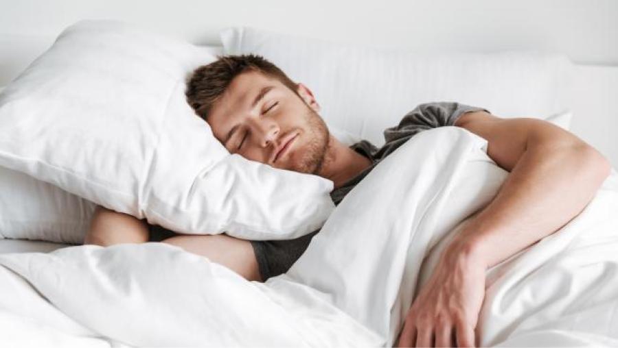 Dormir bien también es fundamental para regular nuestro metabolismo.