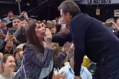 Mami Mo se va: Moria Casán frenó un acto de Sergio Massa y el video es furor
