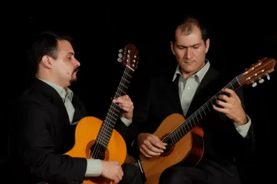 El sonido exquisito de las cuerdas, multiplicado por dos